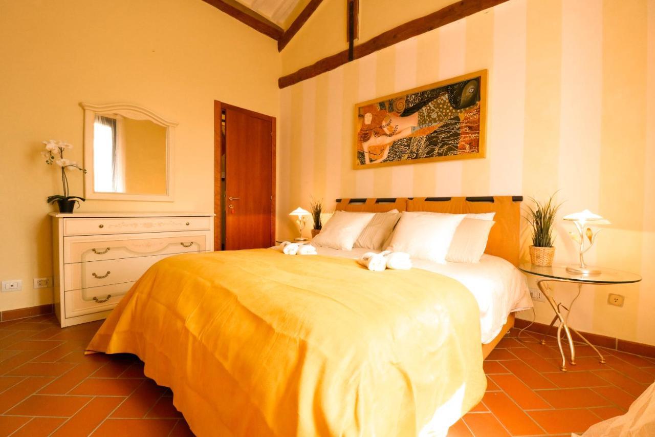 Casale Val D' Orcia- Relax E Lusso In Piscina Villa ตอร์ริตา ดิ เซียนา ภายนอก รูปภาพ