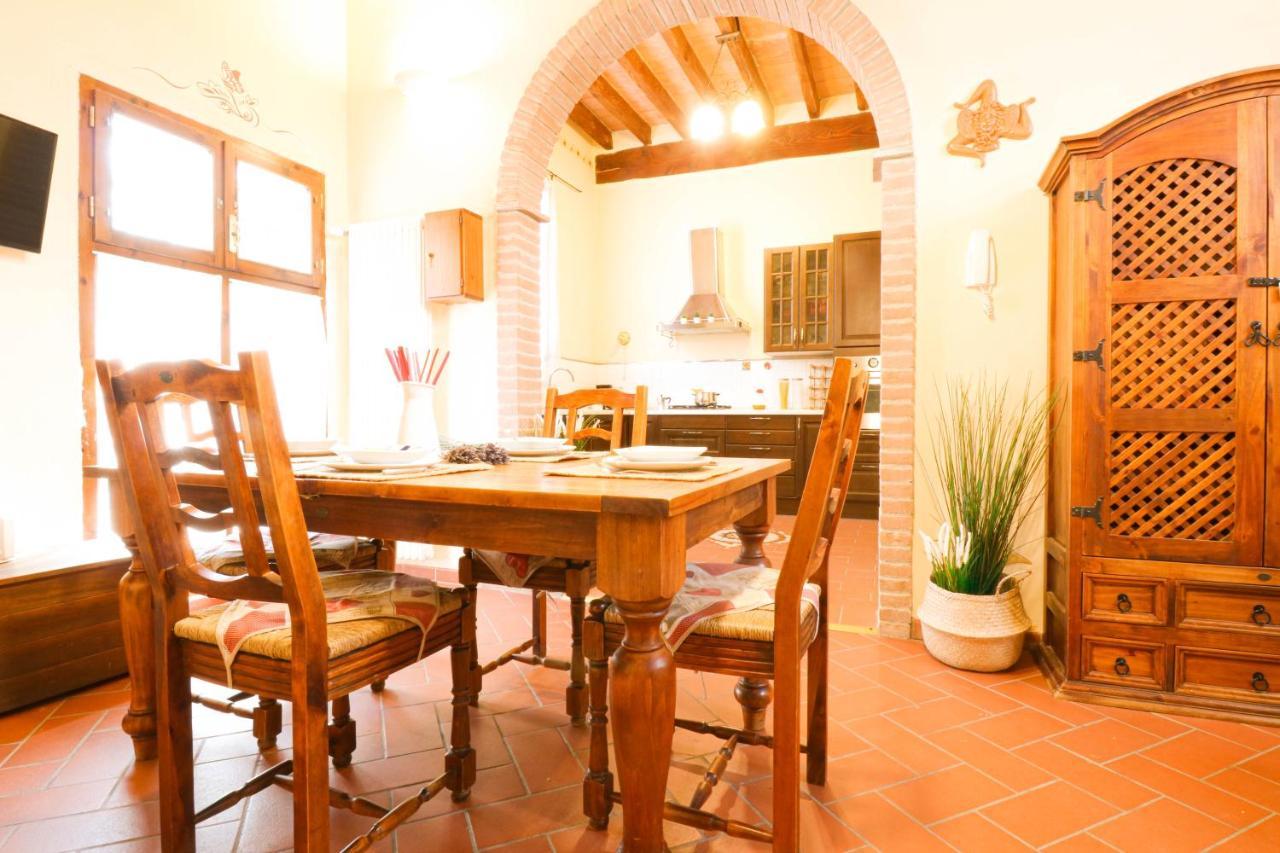 Casale Val D' Orcia- Relax E Lusso In Piscina Villa ตอร์ริตา ดิ เซียนา ภายนอก รูปภาพ
